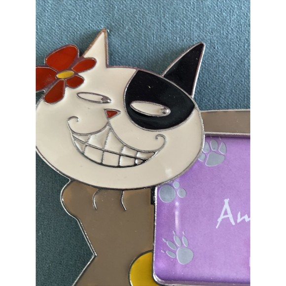 Small  Metal  Cat Picture Frame  . Glass Front. Fits Small Picture 3x2 Inches. - Picture 3 of 9